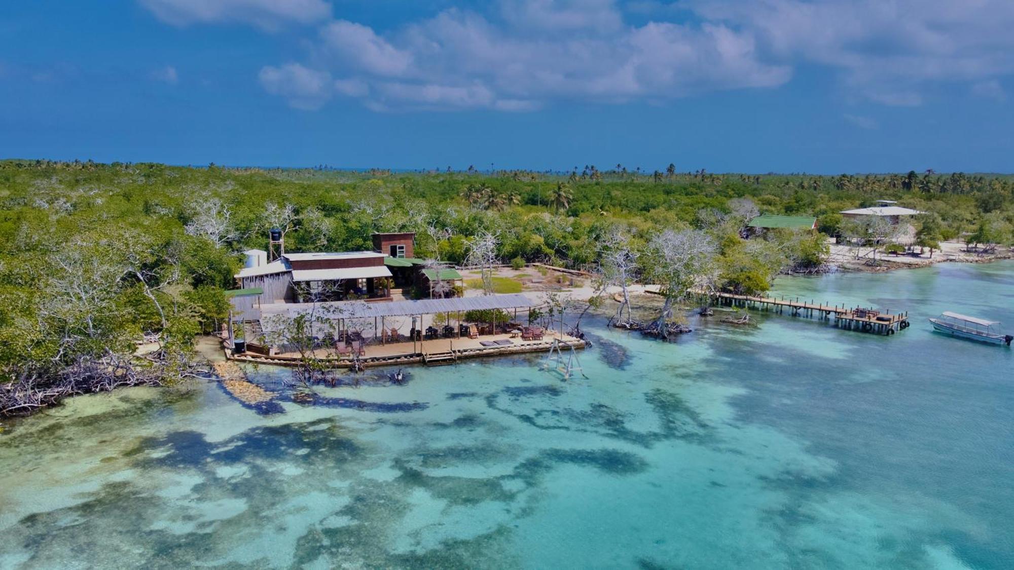 Medusa Hostel Isla Tintipan Tintipan Island 외부 사진